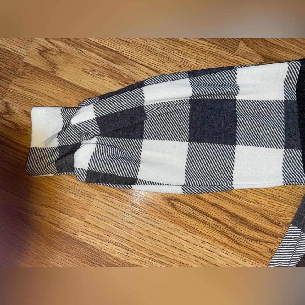 7th Ray Gracie Sequin and Plaid Top Women Medium Oversized Gray Cream Boutique - Picture 3 of 6